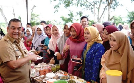 Begini Sosok Wagubri Edy Natar Menurut Emak-Emak Rokan Hulu