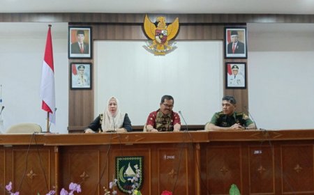Kesbangpol Riau Rapat Sukseskan Pembagian 10 Juta Bendera Nasional HUT 78 2023