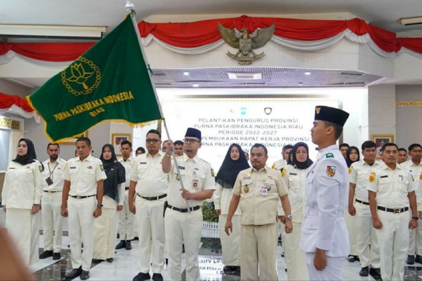 Wagubri Lantik Pengurus Purna Paskibraka Riau Periode 2022-2027