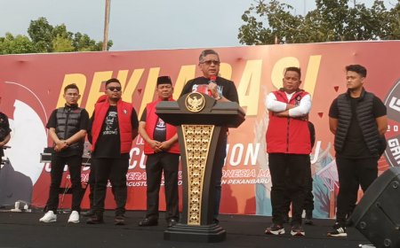 Dihadiri Sekjend PDI-P, Deklarasi Ganjar Connector Riau Diramaikan Ribuan Anak Muda