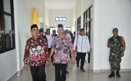 Pj Bupati Inhil Tinjau Pembangunan Gedung Kantor Camat Teluk Belengkong
