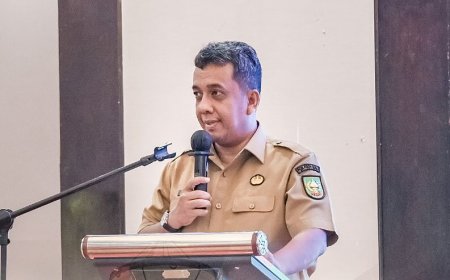 Pemprov Riau Tunjuk Roni Rakhmat Sebagai Plt. Kadisdik Riau