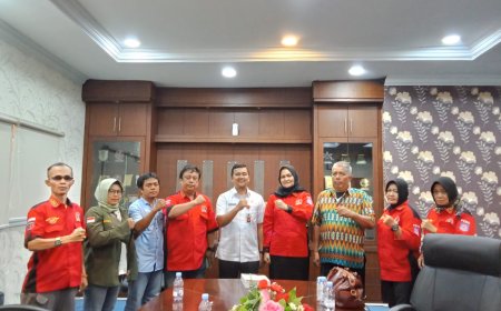 Usai Dilantik, DPW PWDPI Riau Audiensi Kadisnakertrans Riau