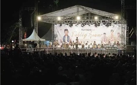 Ustadz Abdul Somad Hadiri Tablig Akbar Gerakan Pramuka di Pekanbaru