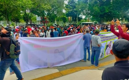 Demo Kejati Riau, GPMPPK Desak Usut Kembali Kasus Payung Elektrik