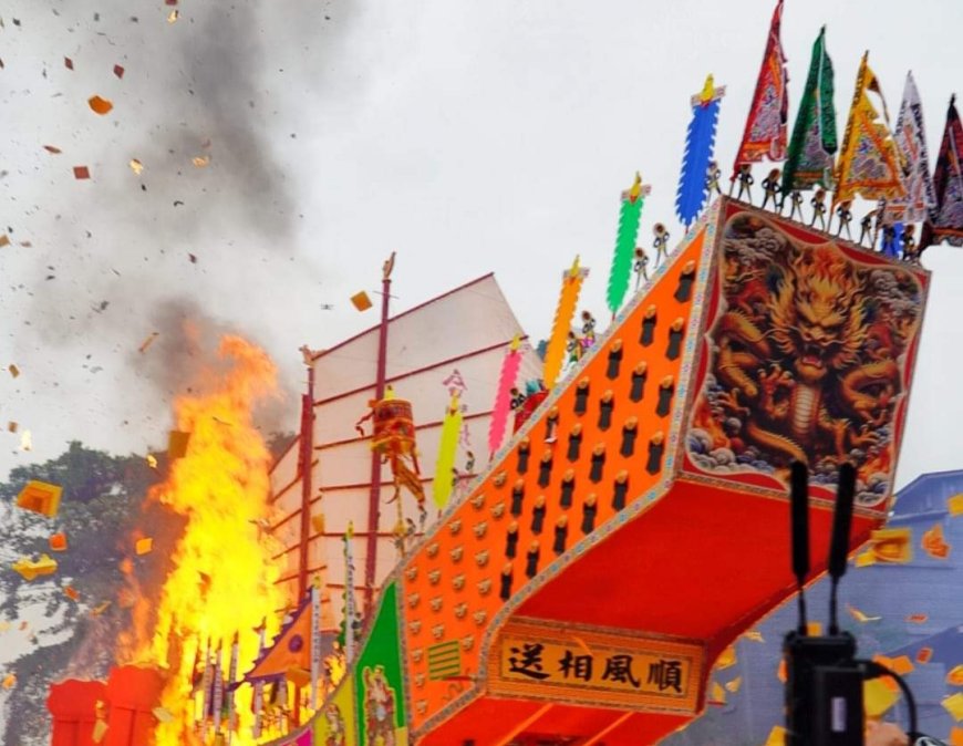 Ritual Bakar Tongkang Berhasil Menyedot Pariwisata Nasional di Bagansiapiapi
