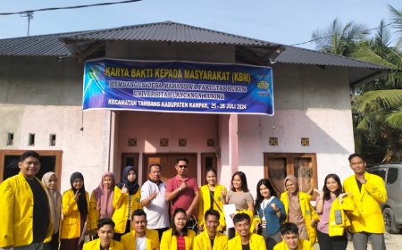 KBM Kelompok 11 Fakultas Hukum Unilak di Desa Parit Baru Kampar Berjalan Sukses
