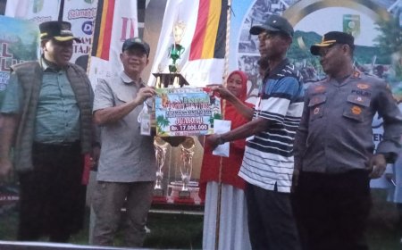 Berjalan Sukses Festival Pacu Jalur Sentajo Raya Piala Danrem 031/ Wirabima Dihadiri Ribuan Masyarakat Kuansing