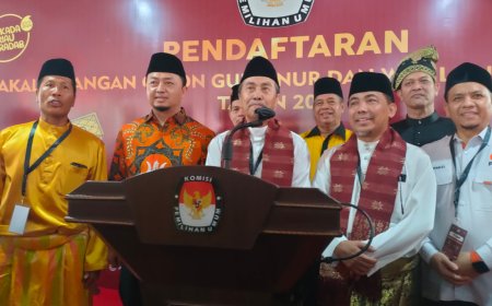 Syamsuar dan Mawardi Resmi Mendaftar Sebagai Bakal Pasangan Calon Untuk Pilkada Riau
