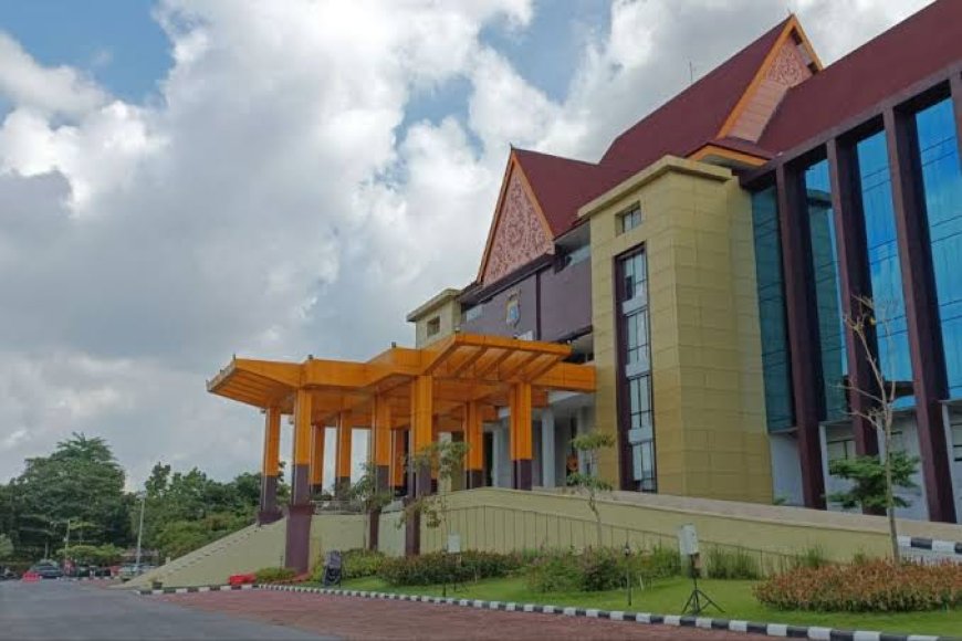 Oknum Wakil Ketua DPRD Riau Dikabarkan Diperiksa Polda Riau Hari Ini?