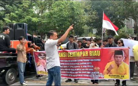 Desak Kejati Riau Usut Tuntas Dugaan Korupsi PI Bupati Rohil, Aktivis GEMMPAR Demo Kejati Riau