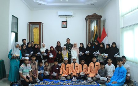 Jumat Berkah, Yonif 132/BS Gelar Berbagi Kebahagiaan Bersama Anak Yatim