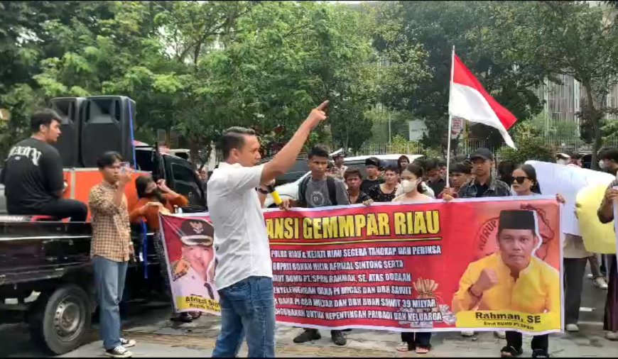 Desak Kejati Riau Usut Tuntas Dugaan Korupsi PI Bupati Rohil, Aktivis GEMMPAR Demo Kejati Riau