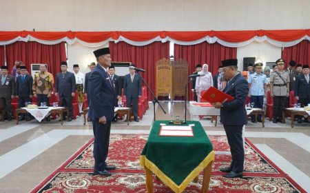 Pj Gubernur Riau Lantik Taufik OH Sebagai Pj Sekdaprov