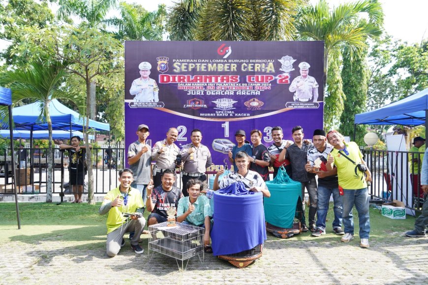 Pameran Lomba Burung Berkicau DIRLANTAS CUP II Sukses, Kompol Rikky Himbau Peserta & Pengunjung Sukseskan Pilkada Riau 2024