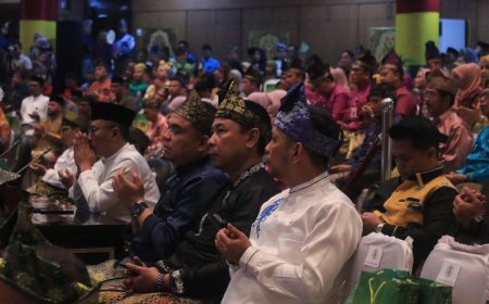 Tengku Azwendi Fajri Hadiri Rapat Paripurna HUT ke-67 Riau