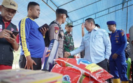 Pemprov Riau Salurkan Bantuan Banjir ke Gunung Sahilan Kampar