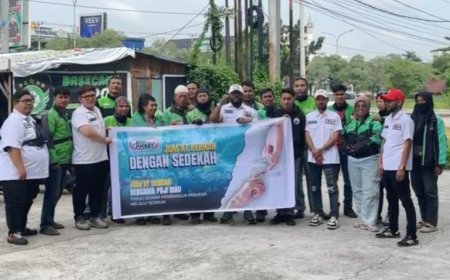 Jumat Berkah PDJI Riau, Salurkan Bantuan Untuk Rekan Sejawat dan Ojol