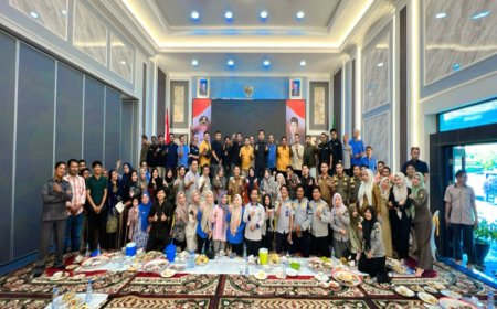 Pj Bupati Hambali dan Pj Ketua TP PKK Kampar Silaturrahmi Dengan  Pejabat Kampar