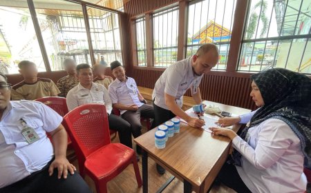 Lapas Lapas Pekanbaru Lakukan Tes Urin Berkala Kepada Petugas dan Warga Binaan