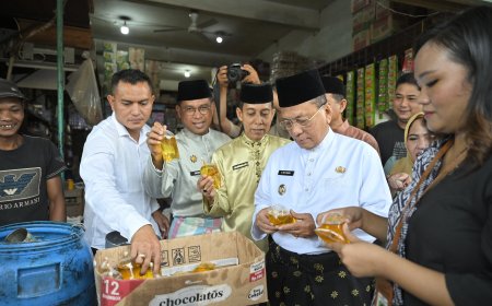 Bupati Rohil Sidak Pasar Datuk Rubiah, Bistamam: Harga dan Ketersediaan Sembako Stabil