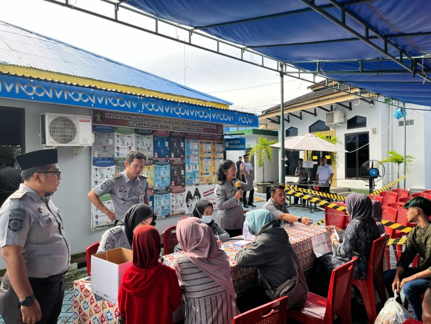 Suasana Haru dan Bahagia Selimuti Kunjungan Idul Fitri 1446 H di Lapas Pekanbaru