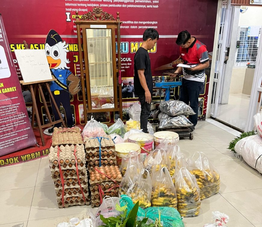 Petugas Lapas Kelas IIA lakukan Pemeriksaan Bahan Makanan WBP
