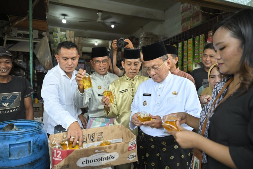 Bupati Rohil Sidak Pasar Datuk Rubiah, Bistamam: Harga dan Ketersediaan Sembako Stabil