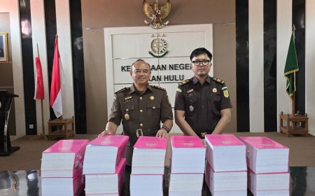 Kejari Rokan Hulu Limpahkan Berkas 6 Tersangka Dugaan Korupsi Pupuk ke Pengadilan