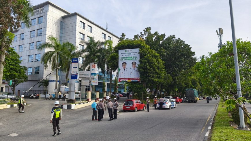 Langgar Larangan Zona Parkir, Kendaraan Roda dua dan empat Ditilang di RSUD Arifin Achmad