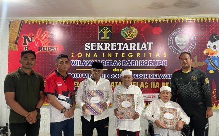 Lapas Pekanbaru Berikan Remisi Kepada 4 Orang Warga Binaan Lansia