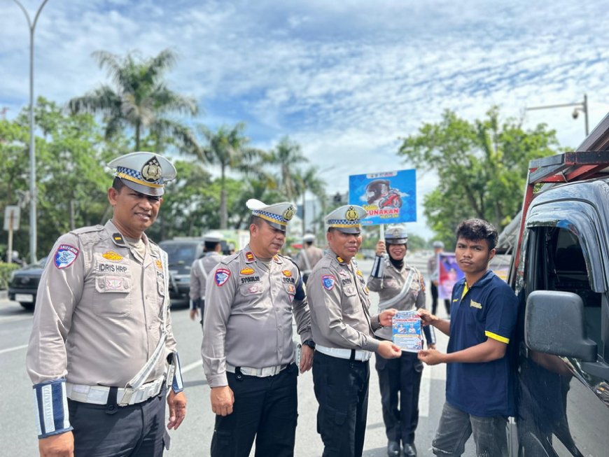 Ditlantas Polda Riau Gencarkan Sosialisasi dan Edukasi kepada Pengendara dan Pengguna Jalan