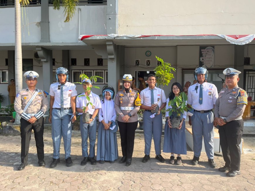 Satlantas Polres Kampar Gandeng SMA N 1 Bangkinang Kampanyekan Keselamatan Berkendara