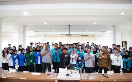 Mahasiswa Ilmu Pemerintahan UNRI Laksanakan Praktikum Sistem Kepartaian di KPU Riau