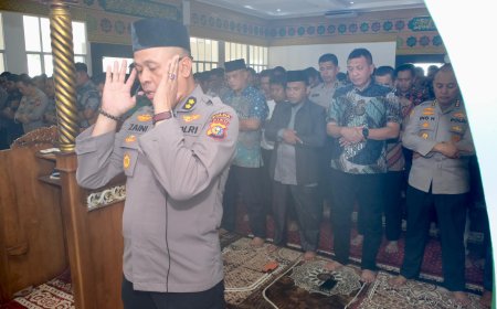 Polda Riau Hingga Polsek jajaran Gelar Sholat Gaib dan Doa Bersama untuk Driver Ojol