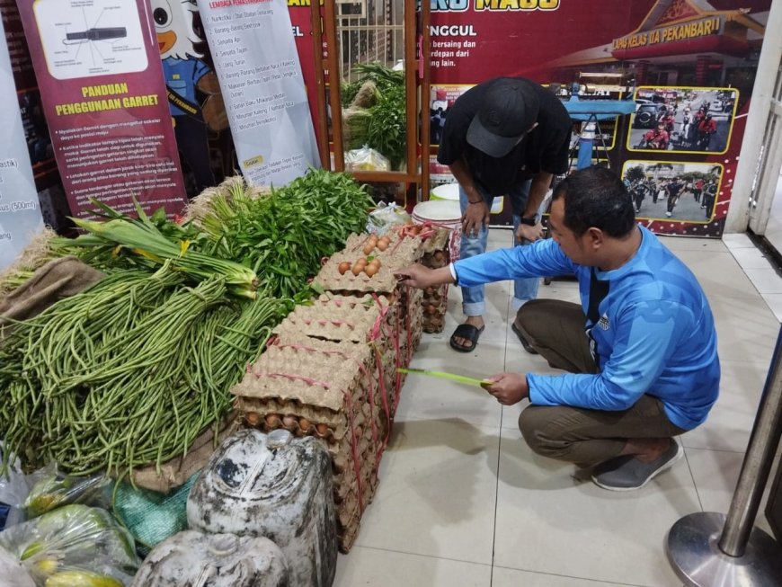Pastikan Kualitas Konsumsi Warga Binaan, Lapas Kelas IIA Pekanbaru Lakukan Pemeriksaan Bahan Makanan
