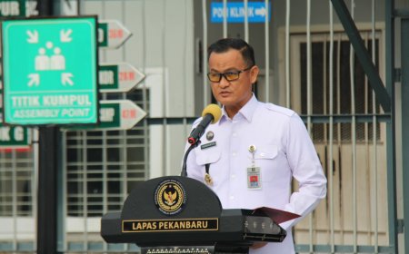 Kalapas Kelas IIA Pekanbaru Pimpin Upacara Hari Kesaktian Pancasila