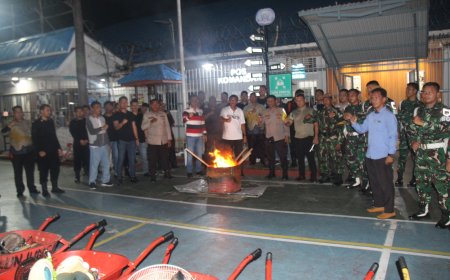 Lapas Pekanbaru Sinergis Dengan TNI-Polri Gelar Razia Gabungan