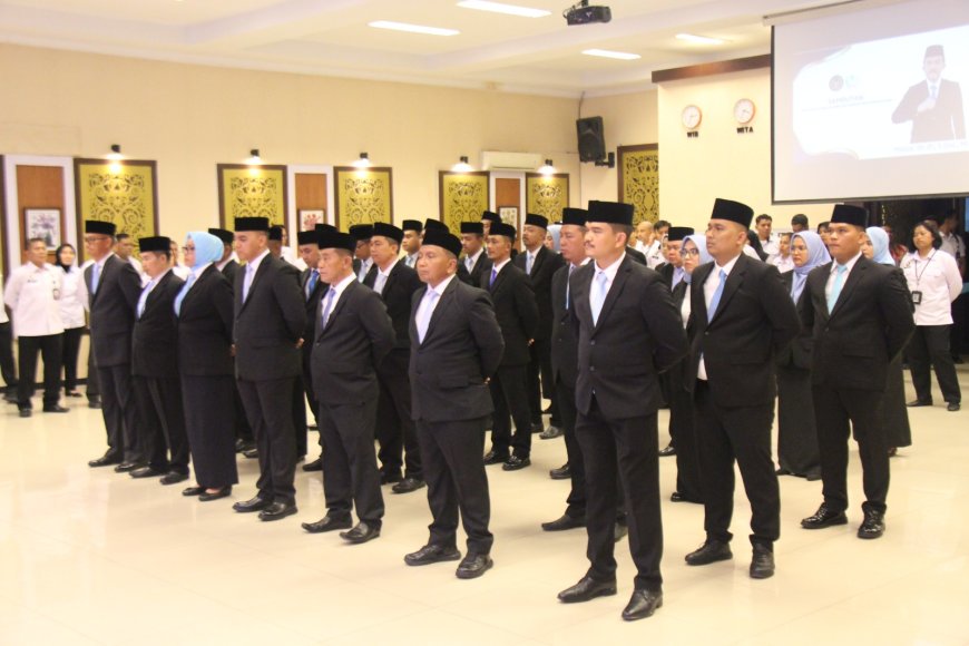 Kakanwil Ditjenpas Riau Lantik dan Ambil Sumpah Jabatan Pejabat Baru di Lapas Pekanbaru dan Seluruh UPT Riau