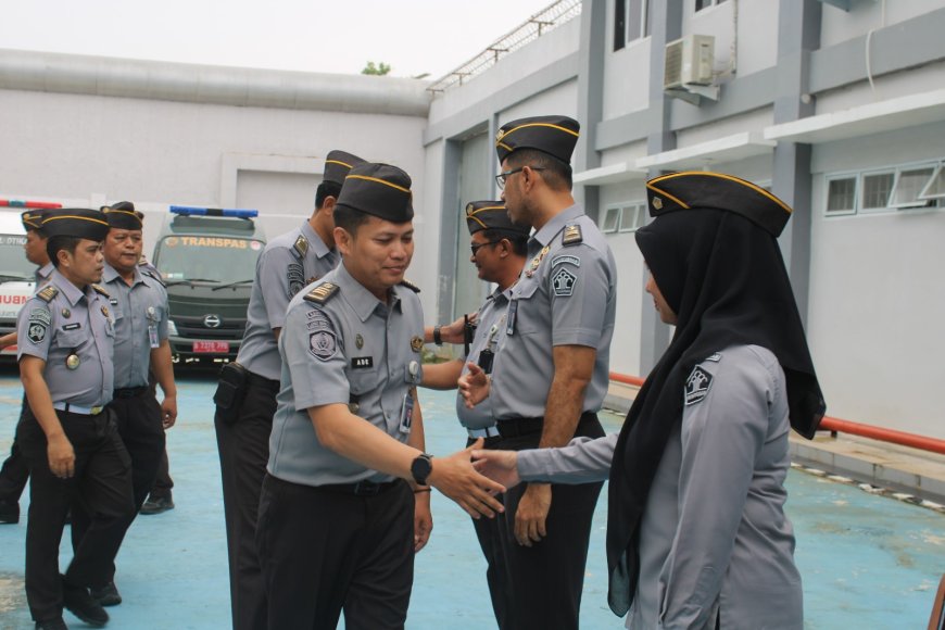 Kasubbag TU Pimpin dan Berikan Amanat Apel Pagi Lapas Narkotika Rumbai