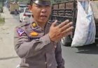 Tim Raicet Satlantas Polresta Pekanbaru Urai Kemacetan di Jalan Garuda Sakti