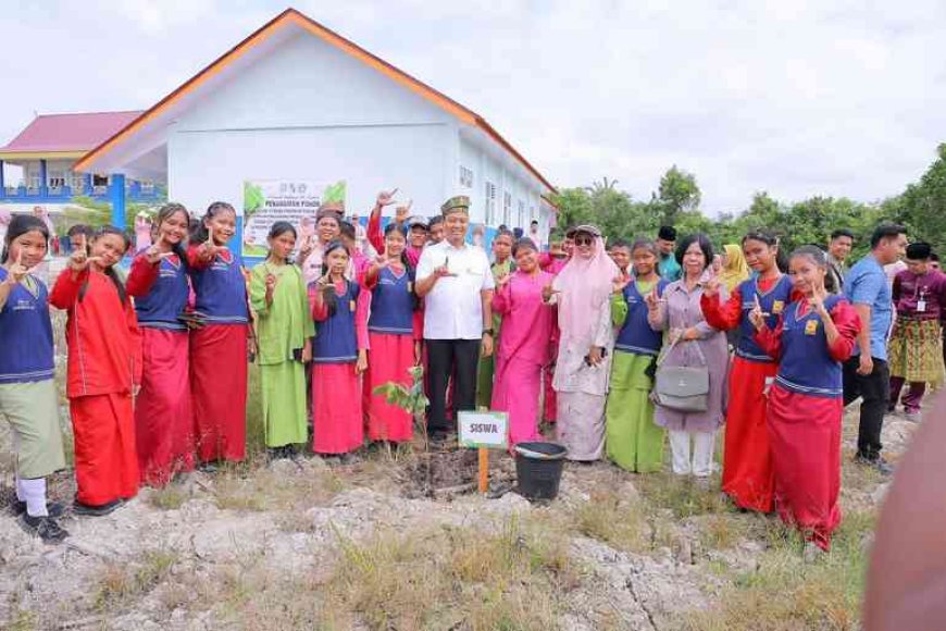 Pemko Pekanbaru Dorong Penghijauan Dilingkungan Sekolah
